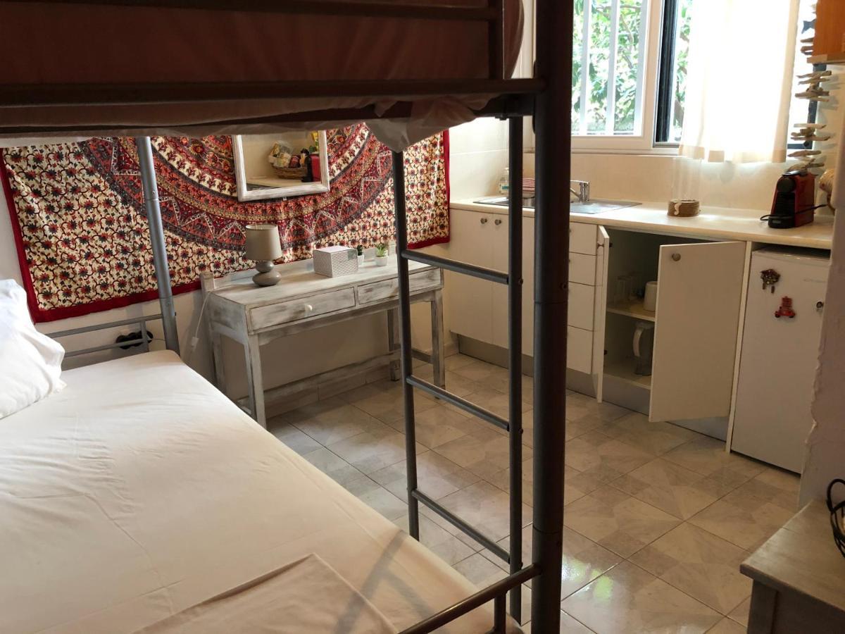 Rhodes Backpackers Boutique Hostel And Apartments Rhodes City Екстериор снимка