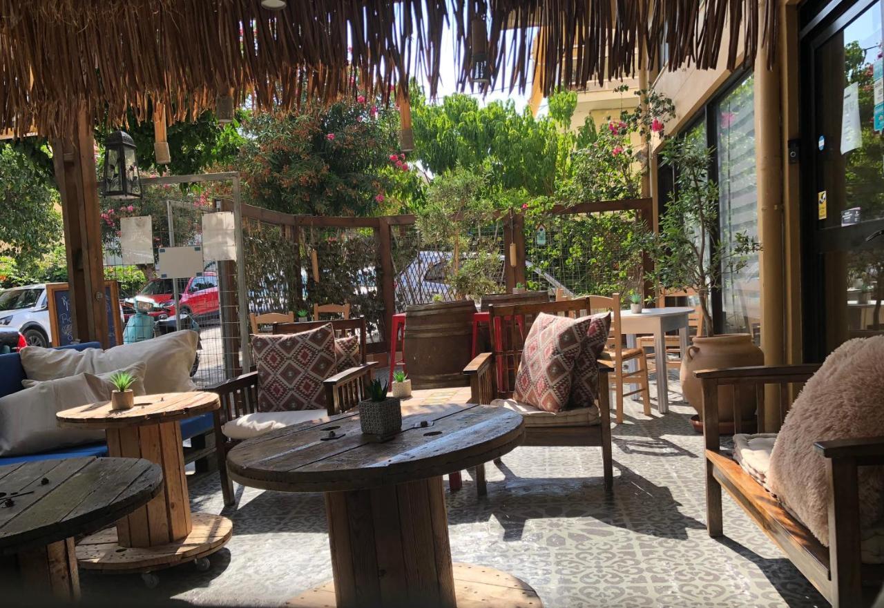 Rhodes Backpackers Boutique Hostel And Apartments Rhodes City Екстериор снимка